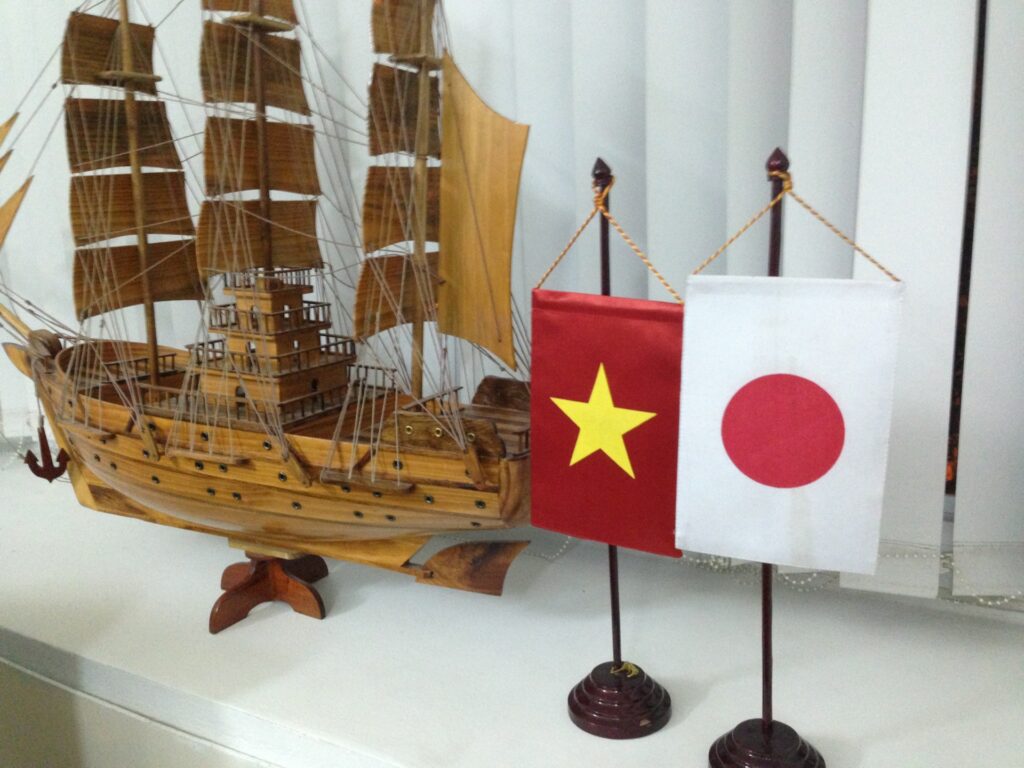 ベトナムと日本の国旗